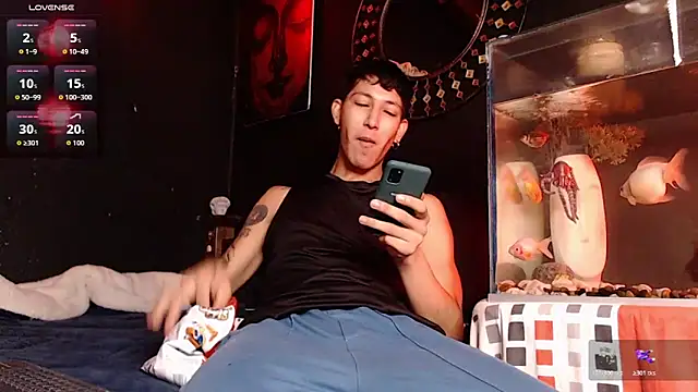 Godly huan online show from November 9, 2025, 9:02 am