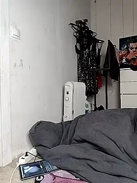 Lola Hale online show from February 9, 2025, 9:06 pm