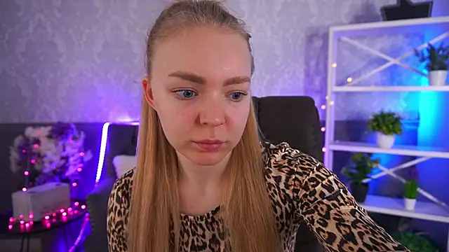 EmilySunshineS online show from November 15, 2025, 2:10 pm