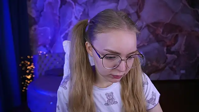 EmilySunshineS online show from October 20, 2025, 6:59 am