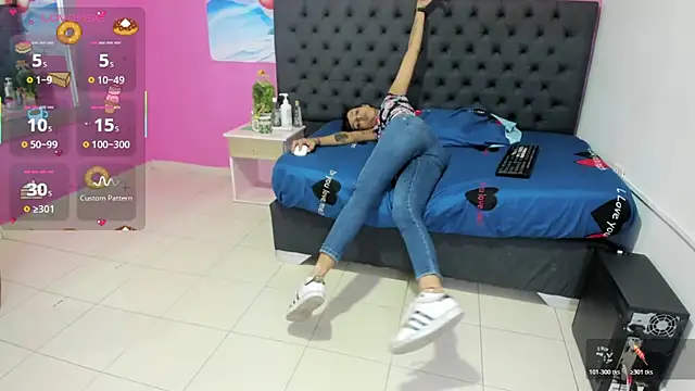 Snapshot of _candy_jade_ chatting on October 23, 2025, 1:10 pm candy jade online show from October 23, 2025, 1:10 pm