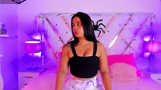 Snapshot of naughty__sara chatting on October 17, 2025, 11:45 am naughty sara online show from October 17, 2025, 11:45 am