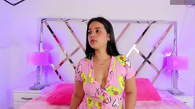 Snapshot of naughty__sara chatting on November 27, 2025, 11:43 am naughty sara online show from November 27, 2025, 11:43 am