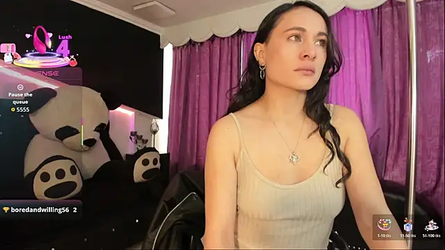 Coral Gibson online show from December 3, 2025, 12:48 pm