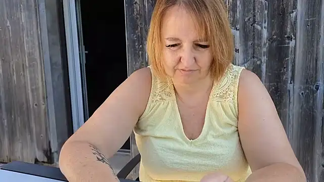 Snapshot of Sandcoq chatting on June 15, 2026, 8:36 am Sandcoq online show from June 15, 2026, 8:36 am
