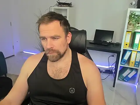 John-E-Dough online show from December 4, 2025, 8:24 am