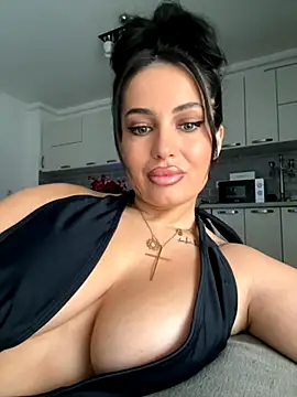 Snapshot of melissablack chatting on September 30, 2025, 7:36 am melissablack online show from September 30, 2025, 7:36 am