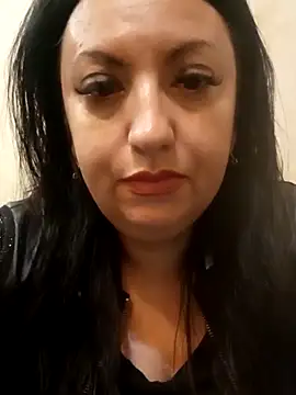 Veronica-Celie online show from June 3, 2026, 8:02 pm