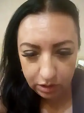 Veronica-Celie online show from July 7, 2026, 9:07 pm