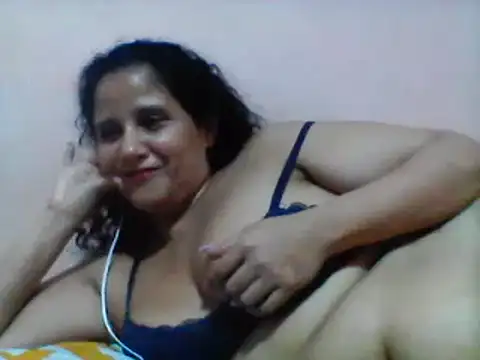 Snapshot of carolina_goez chatting on March 18, 2025, 10:15 pm carolina goez online show from March 18, 2025, 10:15 pm