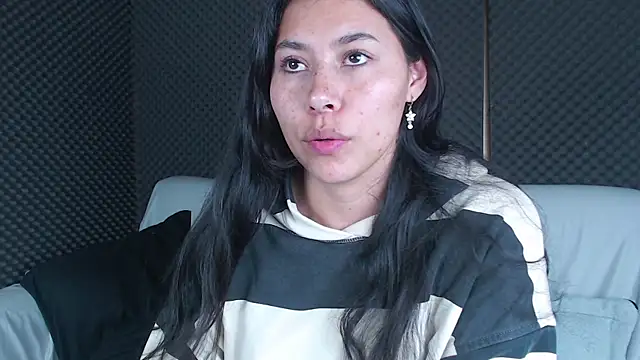 Snapshot of _joy_yva chatting on February 10, 2026, 10:09 pm joy yva online show from February 10, 2026, 10:09 pm