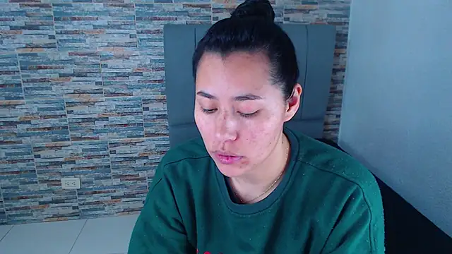  joy yva online show from October 9, 2025, 6:52 pm