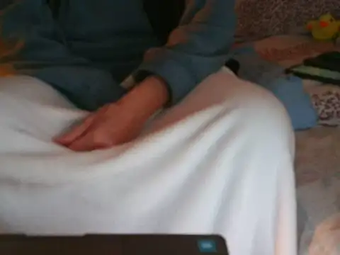 VeneRed online show from December 5, 2025, 8:50 pm