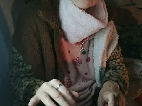 VeneRed online show from February 15, 2026, 6:03 am