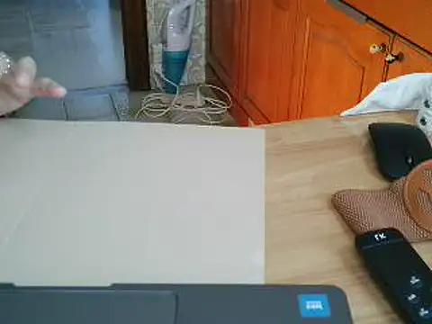 VeneRed online show from October 19, 2025, 8:17 am