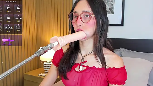 doll bella  online show from April 15, 2026, 7:58 pm