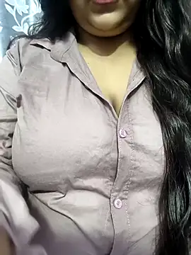 Cute payal0 online show from May 1, 2026, 6:24 pm
