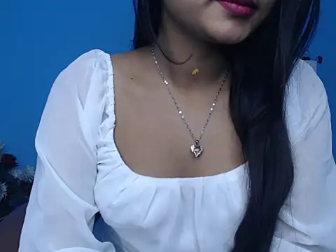 Snapshot of Wish_Queen chatting on November 18, 2025, 1:03 pm Wish Queen online show from November 18, 2025, 1:03 pm