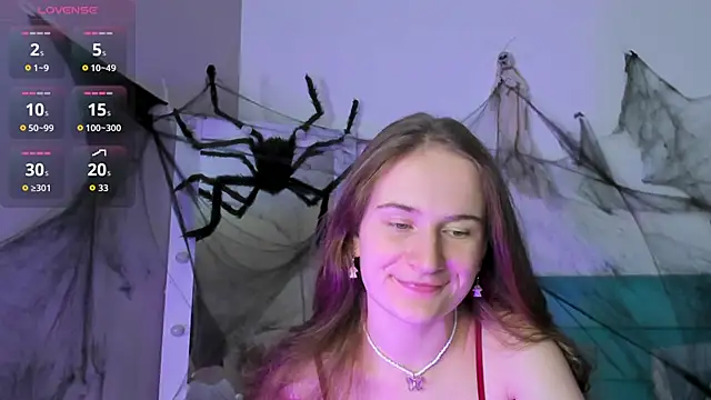 L1ittle kitty  online show from October 28, 2025, 6:23 am