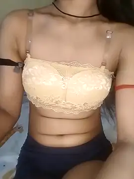 Snapshot of Alina_fun chatting on January 3, 2025, 7:18 pm Alina fun online show from January 3, 2025, 7:18 pm