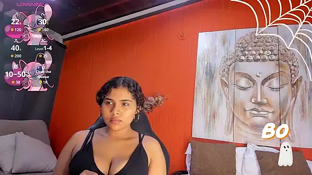 ashly collin9 online show from October 2, 2025, 12:19 pm