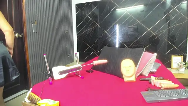 cloee-rabbyt online show from October 10, 2025, 11:22 am