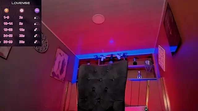 Lucy Williiams online show from October 8, 2025, 12:07 pm