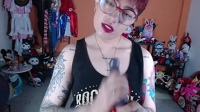 Snapshot of MissMiia2 chatting on July 11, 2026, 1:11 pm MissMiia2 online show from July 11, 2026, 1:11 pm