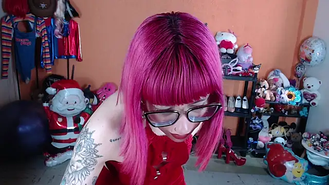 MissMiia2 online show from December 22, 2025, 3:01 pm