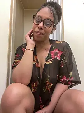 Princess Desirae online show from April 20, 2026, 3:53 am