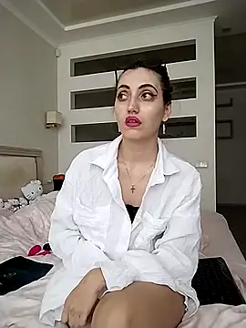 Iren online show from November 20, 2025, 10:27 am