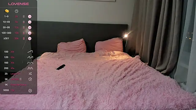 Snapshot of jesssicamooon chatting on November 21, 2025, 8:30 pm jesssicamooon online show from November 21, 2025, 8:30 pm