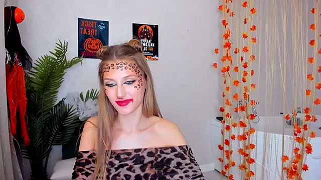 NaturalBeaty online show from October 31, 2025, 12:46 pm