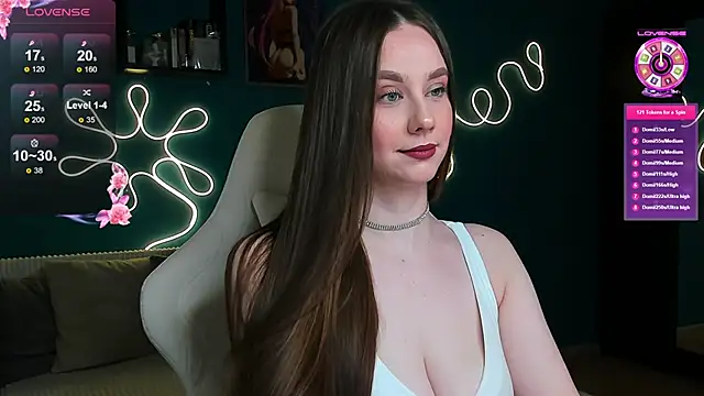 Snapshot of katie_taylorr chatting on November 18, 2025, 10:34 pm katie taylorr online show from November 18, 2025, 10:34 pm