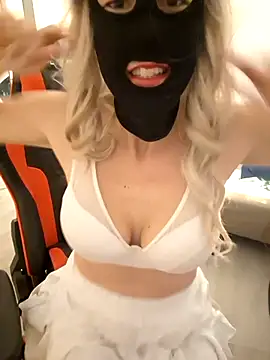 Snapshot of Hexe12346 chatting on February 2, 2026, 5:01 pm Hexe12346 online show from February 2, 2026, 5:01 pm