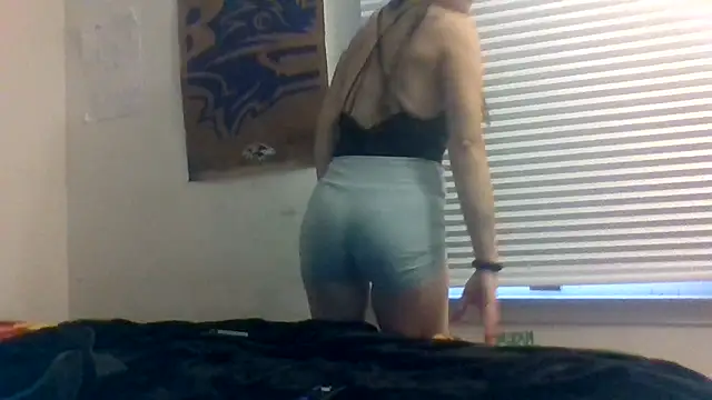 Snapshot of DavinaRay chatting on October 28, 2025, 5:45 pm DavinaRay online show from October 28, 2025, 5:45 pm