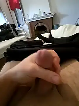 henrylawren6 online show from February 9, 2025, 9:47 am