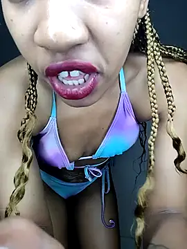 Snapshot of CocoSexyBabe chatting on December 13, 2024, 10:13 pm CocoSexyBabe online show from December 13, 2024, 10:13 pm