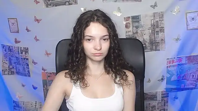  SusieSu  online show from July 15, 2026, 6:31 am
