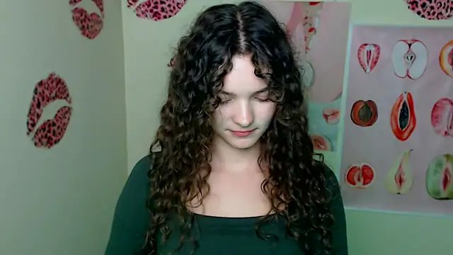 Snapshot of _SusieSu_ chatting on October 6, 2025, 6:41 pm SusieSu online show from October 6, 2025, 6:41 pm