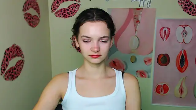 Snapshot of _SusieSu_ chatting on November 18, 2025, 7:11 am SusieSu online show from November 18, 2025, 7:11 am