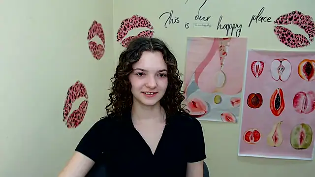 Snapshot of _SusieSu_ chatting on March 19, 2025, 1:29 pm SusieSu online show from March 19, 2025, 1:29 pm