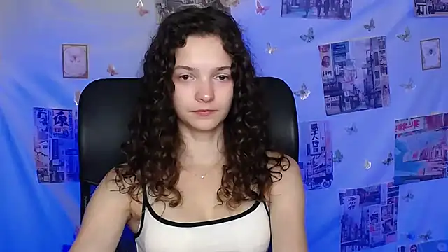  SusieSu  online show from July 12, 2026, 6:25 am