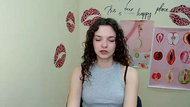 Snapshot of _SusieSu_ chatting on March 10, 2025, 7:11 am SusieSu online show from March 10, 2025, 7:11 am