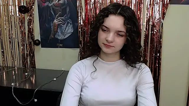 Snapshot of _SusieSu_ chatting on March 5, 2025, 1:28 pm SusieSu online show from March 5, 2025, 1:28 pm