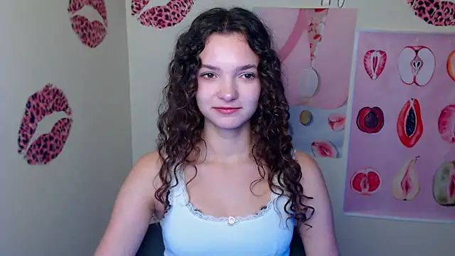 Snapshot of _SusieSu_ chatting on September 28, 2025, 6:20 am SusieSu online show from September 28, 2025, 6:20 am