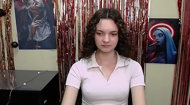 Snapshot of _SusieSu_ chatting on March 9, 2025, 4:44 pm SusieSu online show from March 9, 2025, 4:44 pm