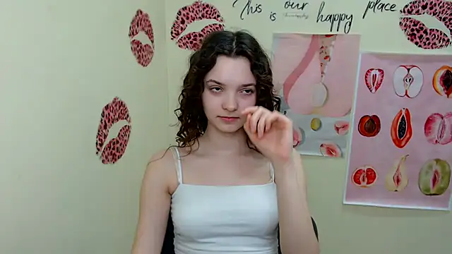 Snapshot of _SusieSu_ chatting on March 20, 2025, 10:43 am SusieSu online show from March 20, 2025, 10:43 am