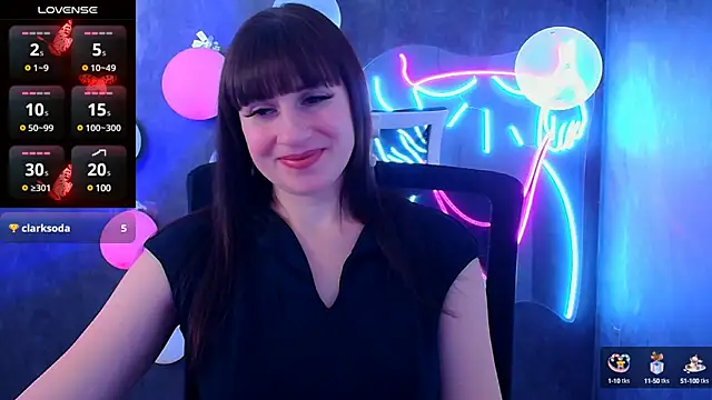 Snapshot of Violla_My chatting on February 18, 2025, 1:00 pm Violla My online show from February 18, 2025, 1:00 pm