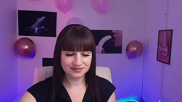 Snapshot of Violla_My chatting on February 13, 2025, 9:51 am Violla My online show from February 13, 2025, 9:51 am